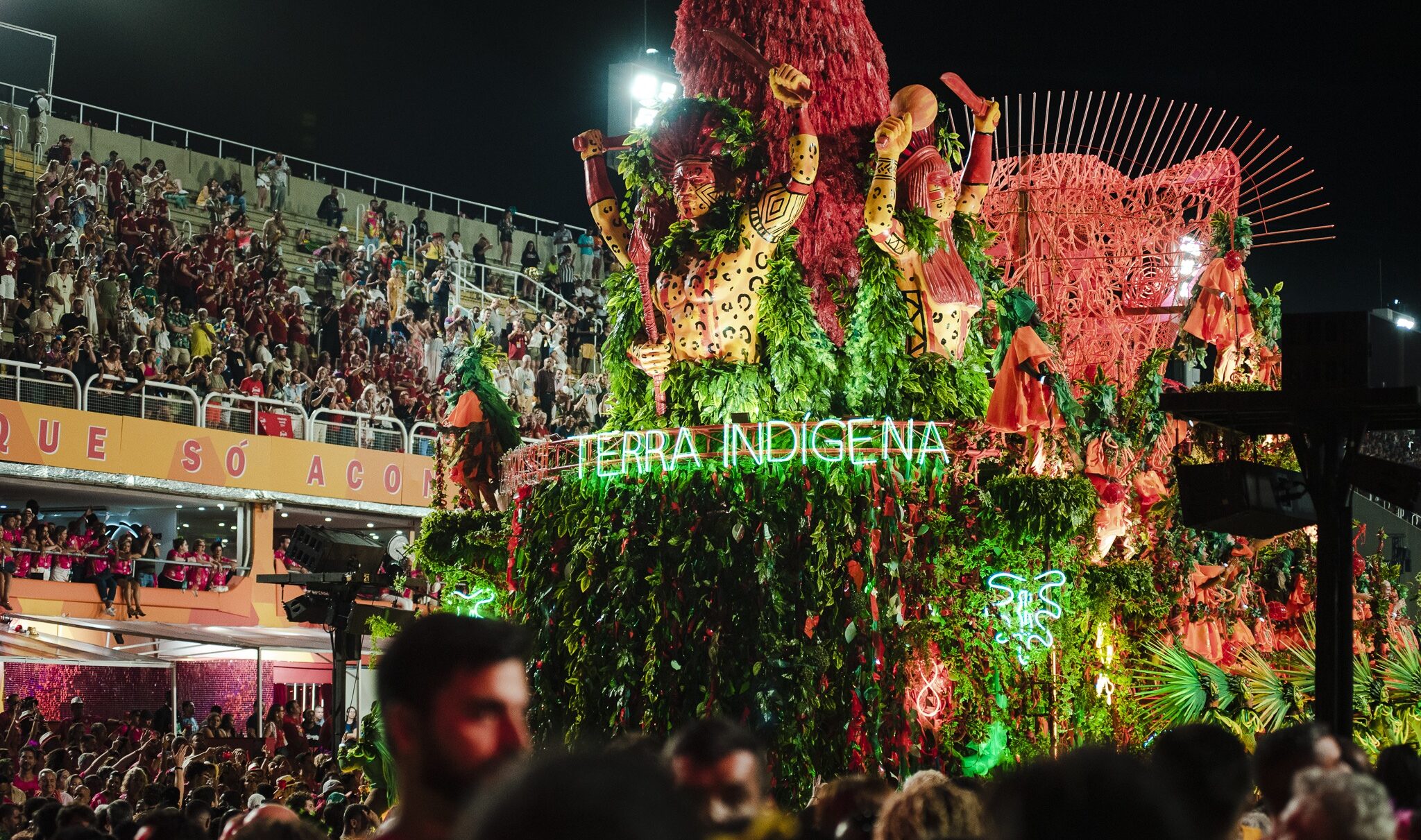 Camarote Folia Tropical - Carnaval Sapucaí 2025