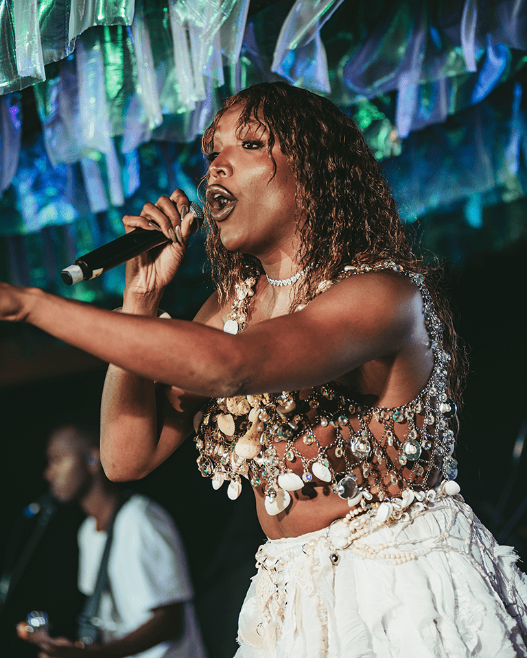 Majur | Camarote Folia Tropical - Carnaval Sapucaí 2025